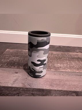 Swig Camo Can Insulator Cooler - Gray Camo; Slim Can